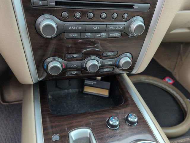 Used 2014 Nissan Pathfinder Platinum w/ Platinum Premium Package image 9