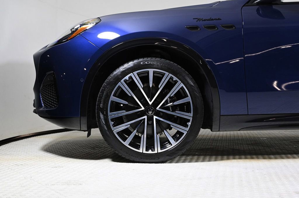 Used 2025 Maserati Grecale Modena image 29