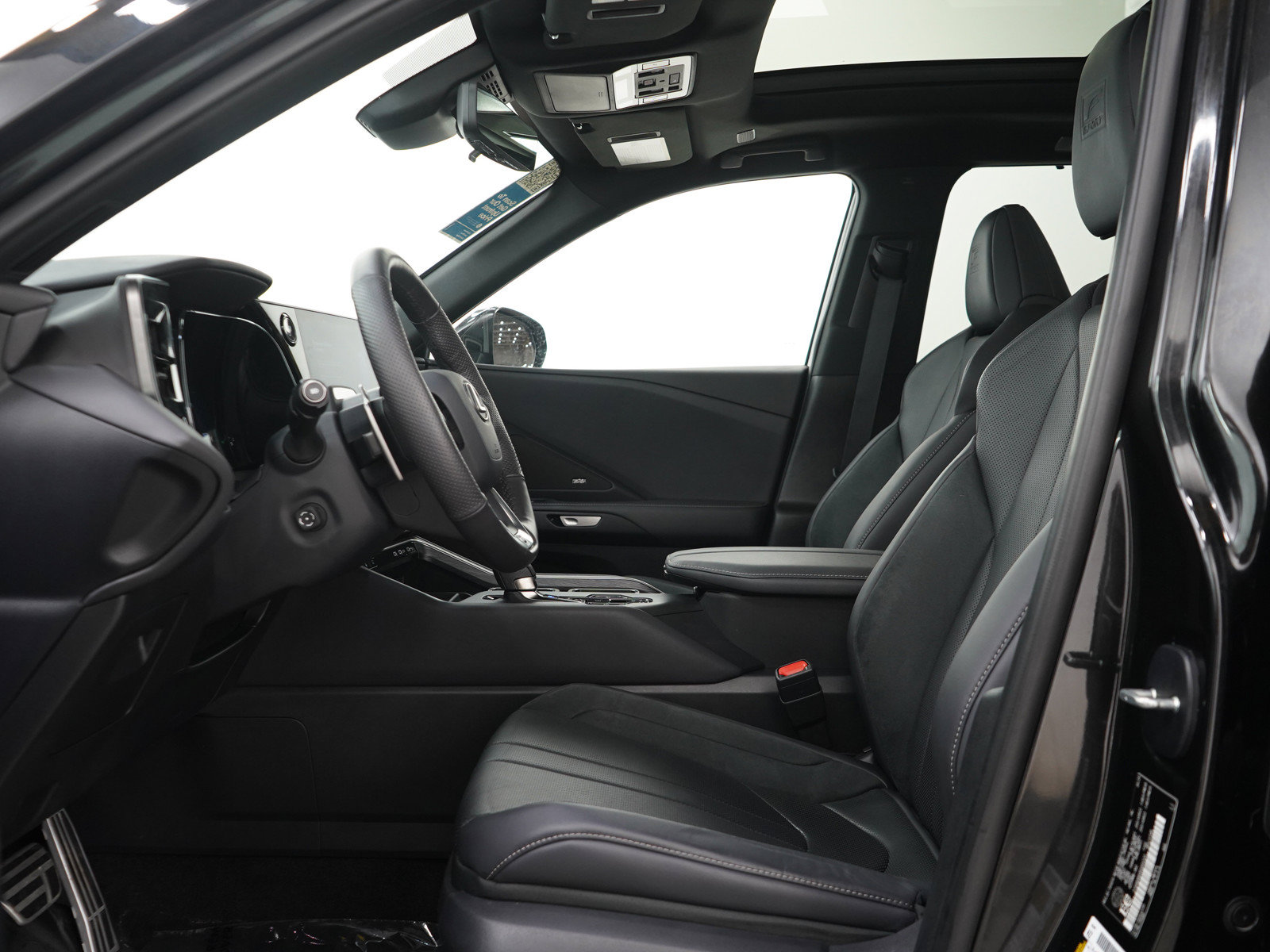 Used 2024 Lexus TX 500h AWD image 24
