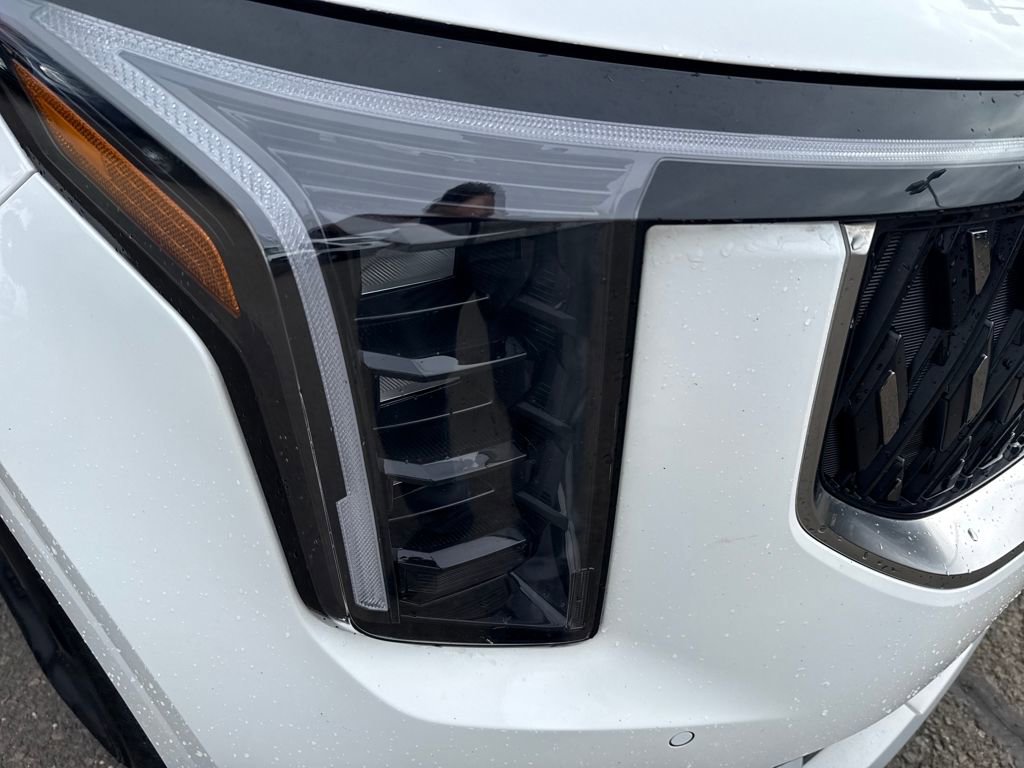 Used 2025 Kia Carnival image 39