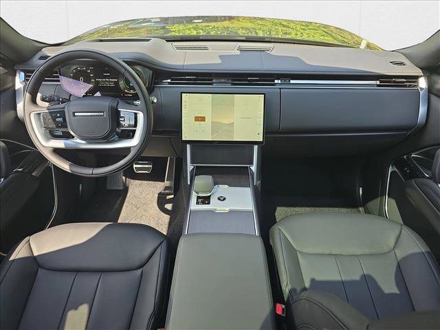 New 2025 Land Rover Range Rover SE image 9