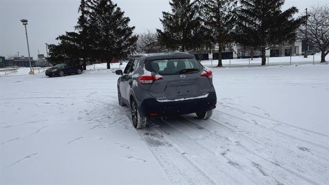 Used 2019 Nissan Kicks SV image 7