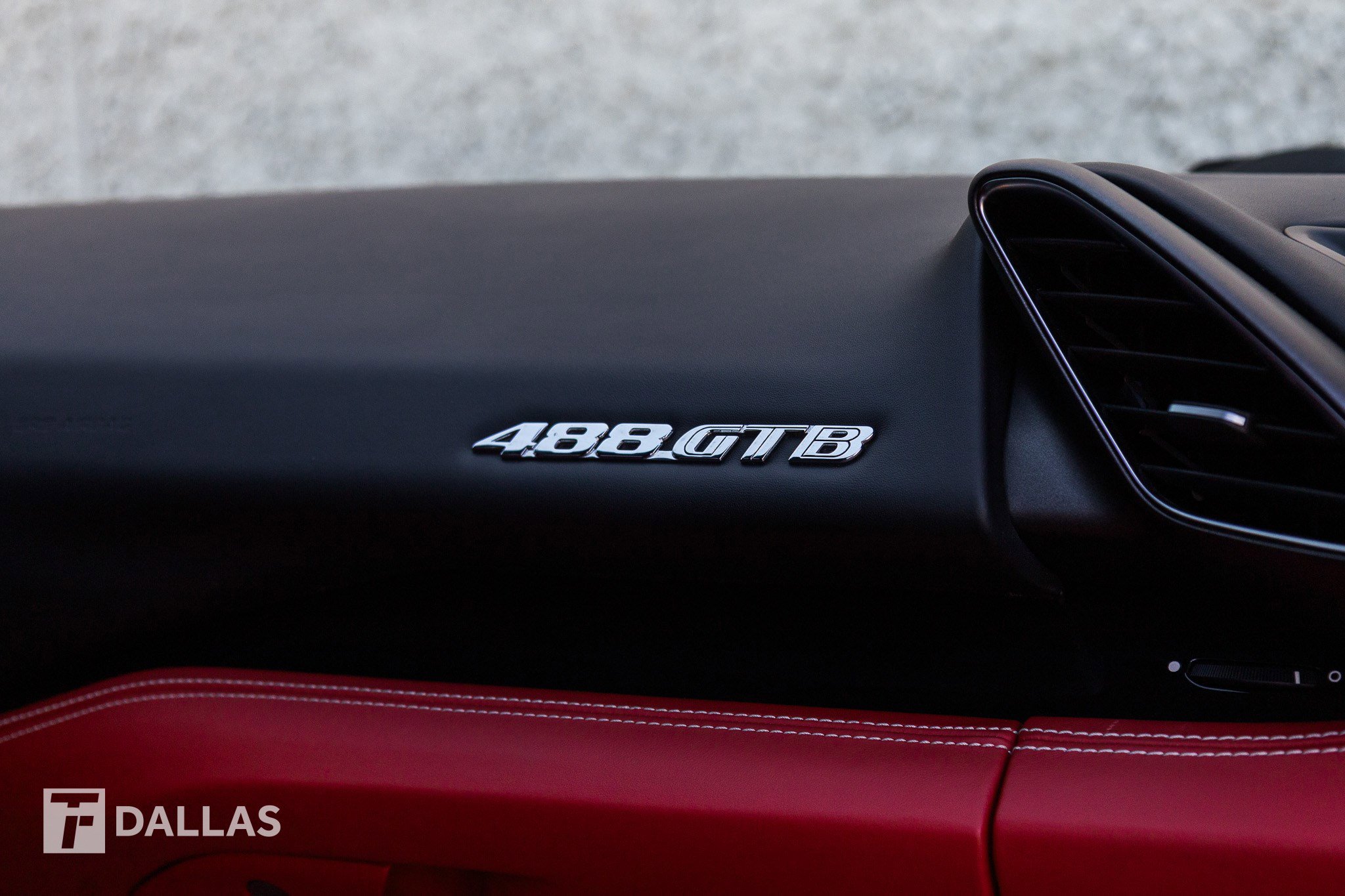 Used 2019 Ferrari 488 GTB image 33