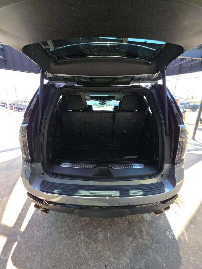 Used 2025 Chevrolet Tahoe RST w/ RST Capability Package AWD/4WD image 11
