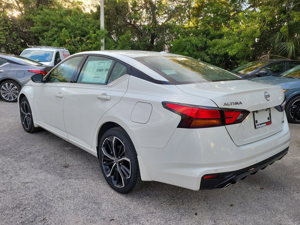 New 2025 Nissan Altima 2.5 SR w/ SR Premium Package image 5