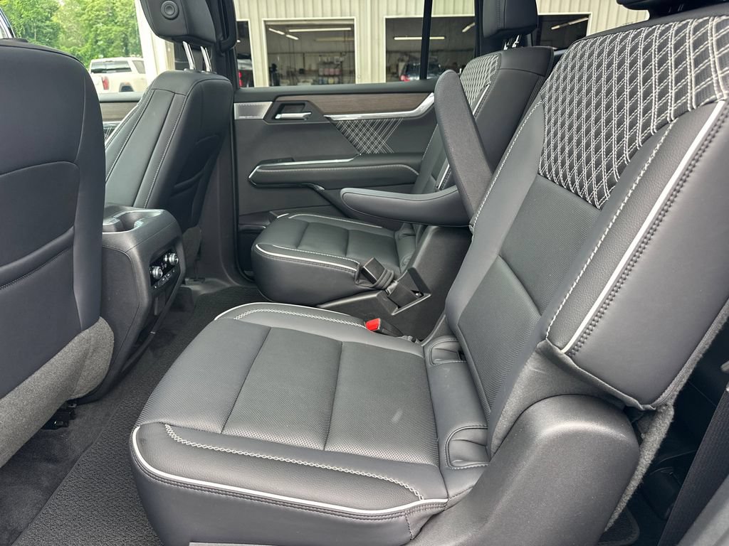 Used 2024 GMC Acadia Denali w/ Super Cruise Package FWD image 21