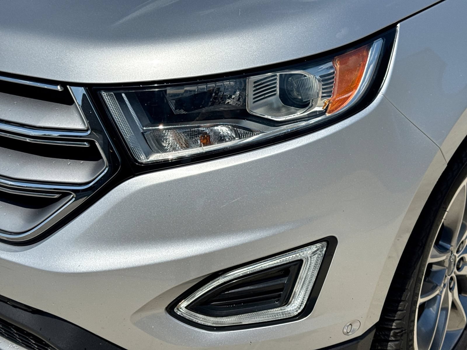 Used 2017 Ford Edge Titanium w/ Equipment Group 302A AWD/4WD image 13