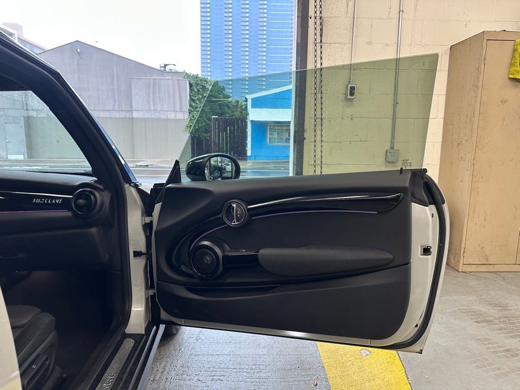 Used 2022 MINI Cooper S image 16