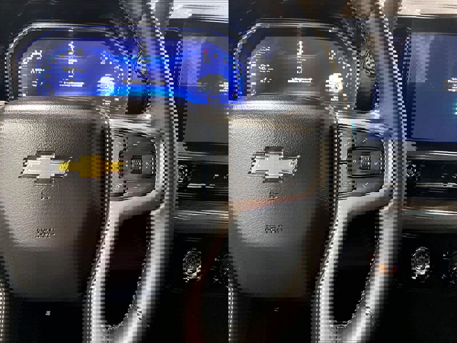 Used 2024 Chevrolet Silverado 1500 LT image 23