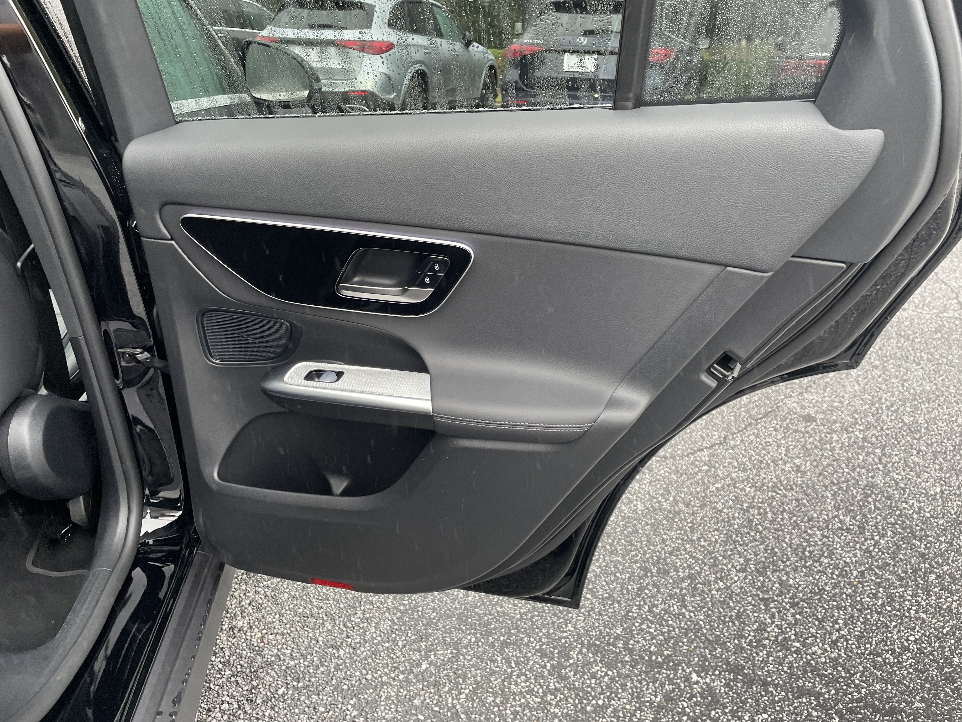 Certified 2025 Mercedes-Benz GLC 300 4MATIC image 41