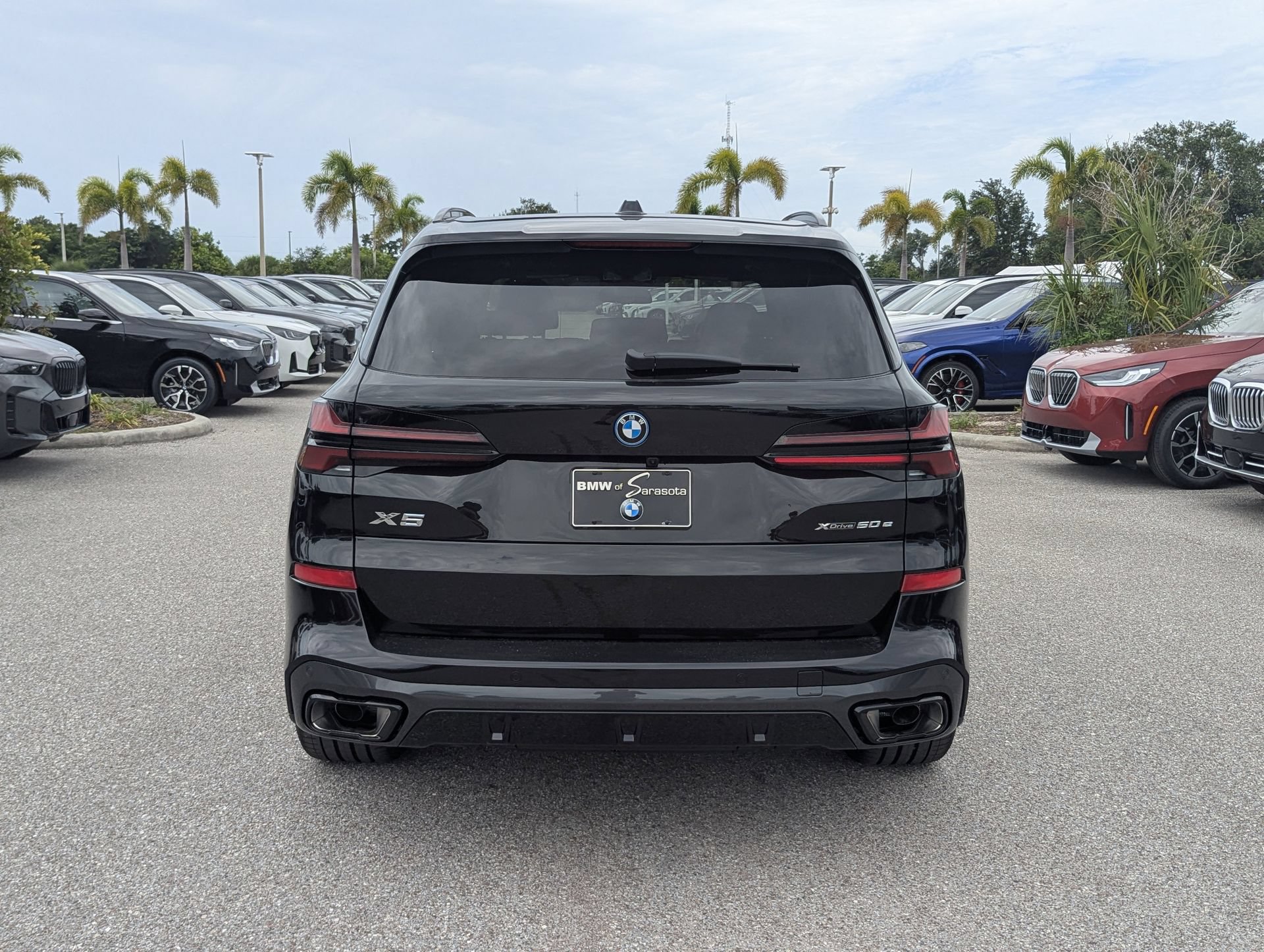 New 2026 BMW X5 xDrive50e w/ M Sport Package AWD/4WD image 6