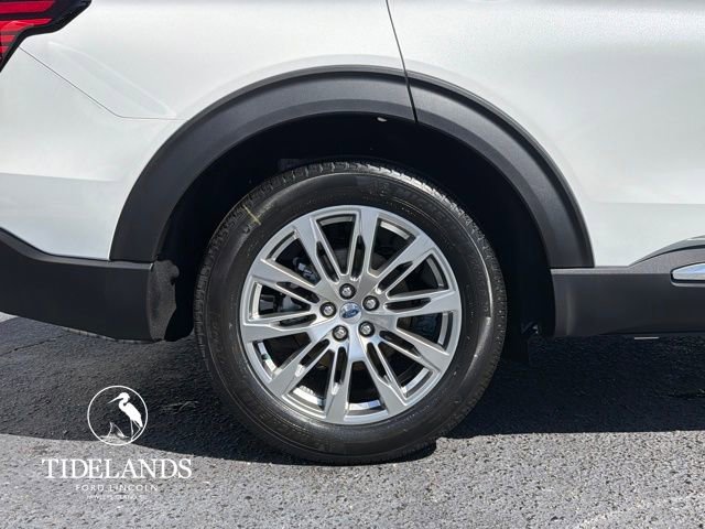 New 2026 Ford Explorer Platinum image 32