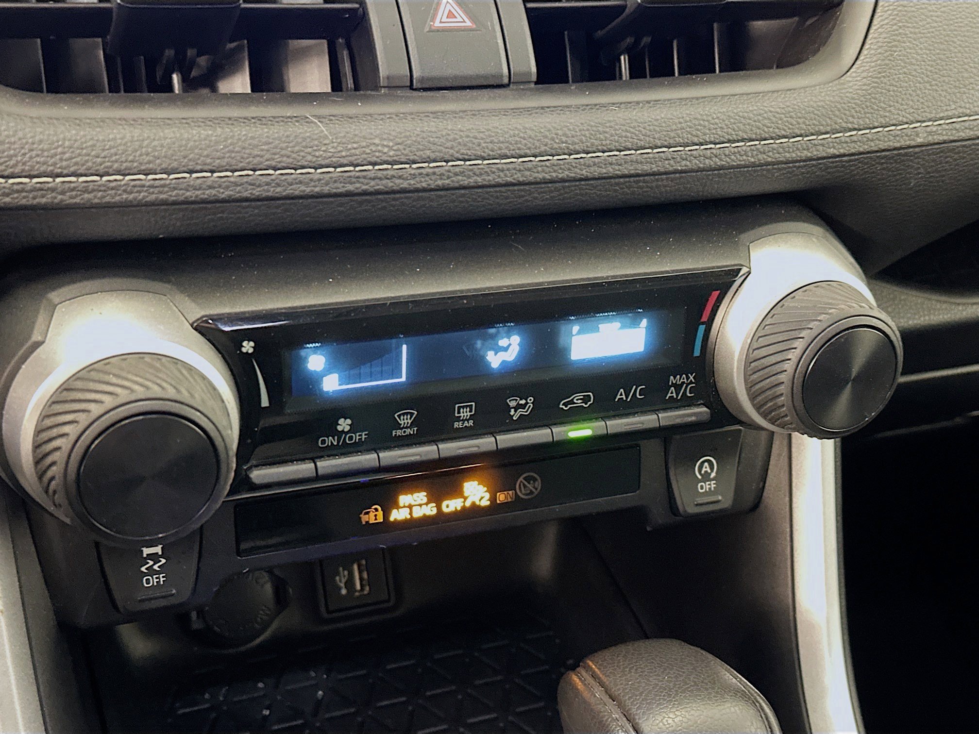 Used 2024 Toyota RAV4 LE image 24