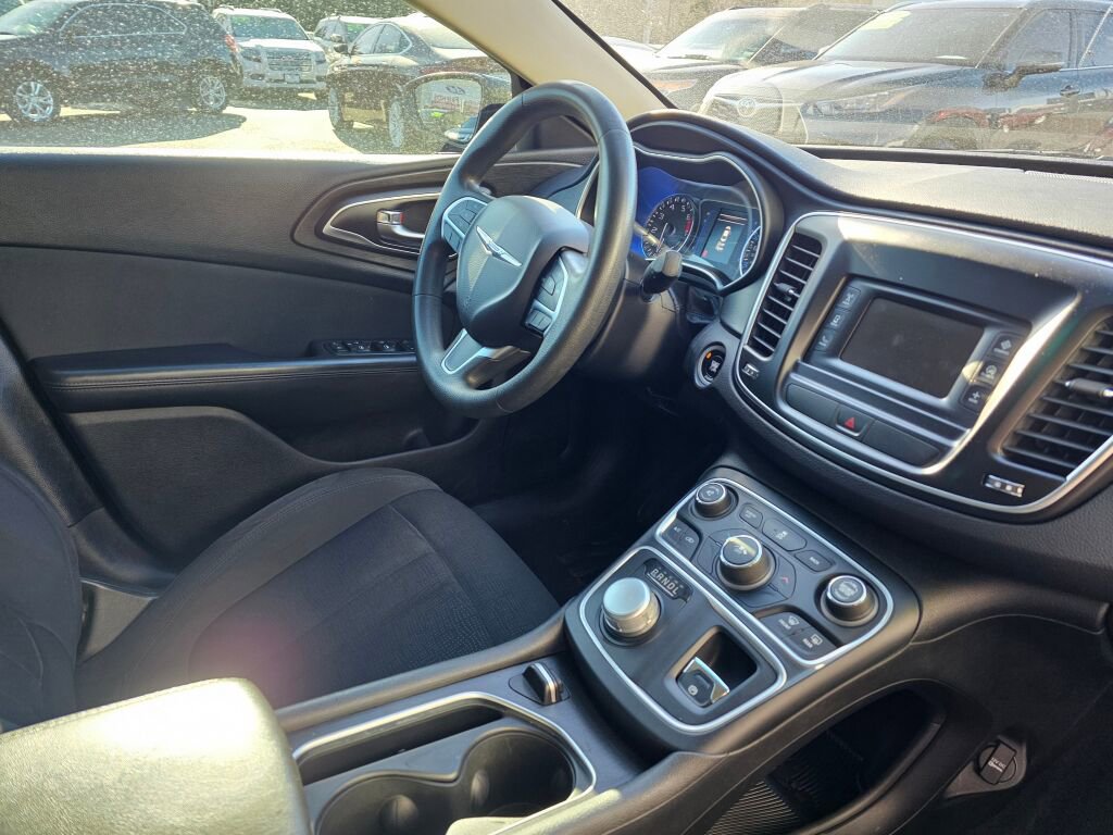 Used 2015 Chrysler 200 LX FWD image 11