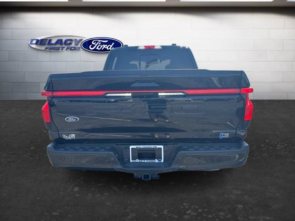 Used 2022 Ford F150 Lightning Lariat AWD/4WD image 6