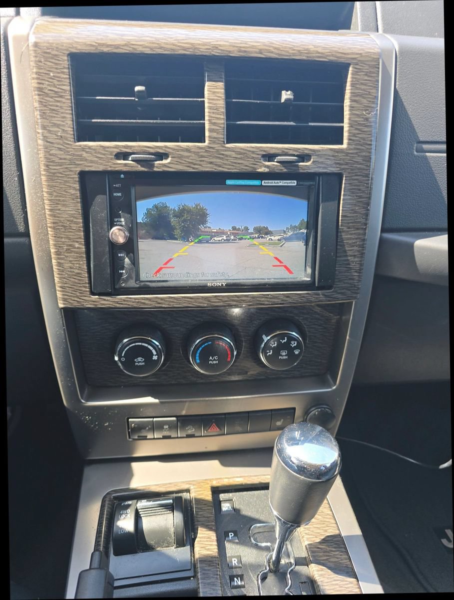Used 2012 Jeep Liberty Limited Jet AWD/4WD image 16