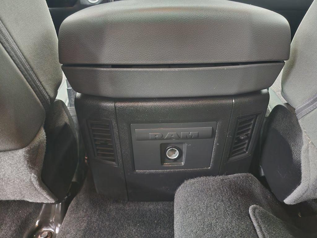 Used 2017 RAM 2500 Big Horn w/ Sport Appearance Group AWD/4WD image 26