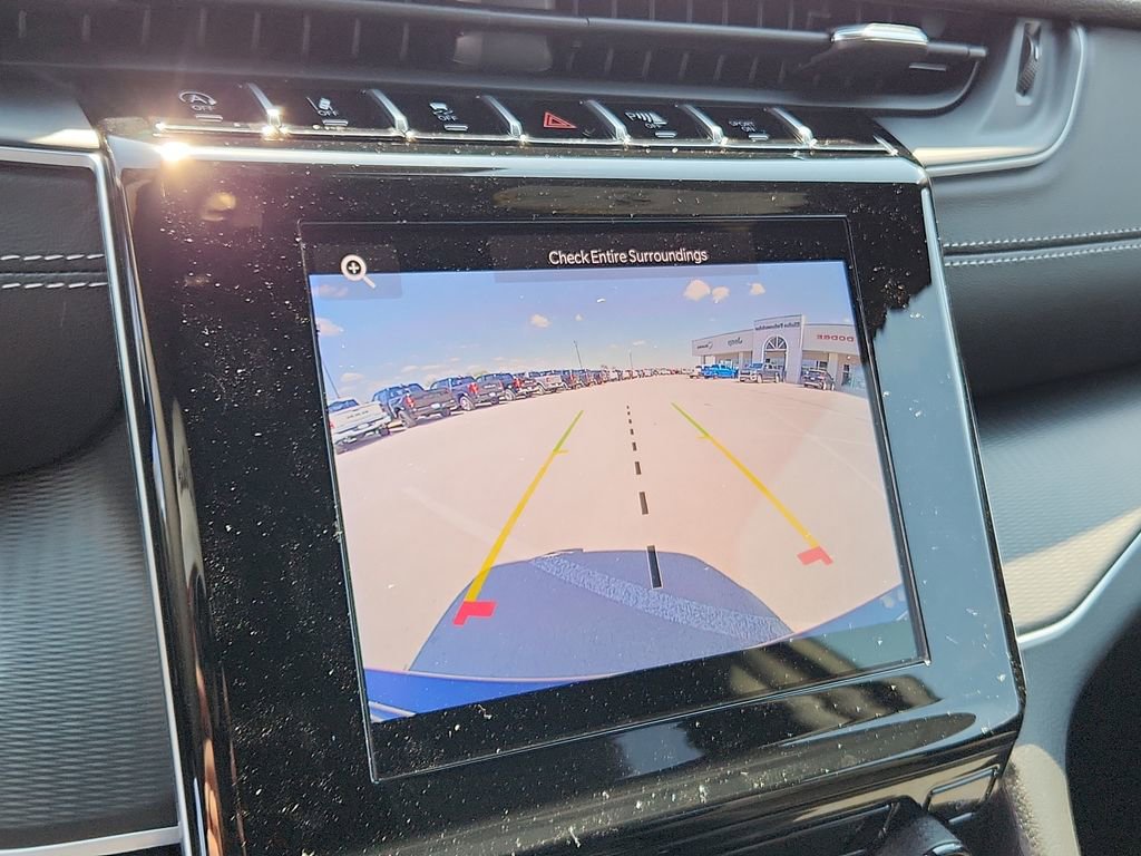 New 2025 Jeep Grand Cherokee Laredo X image 18