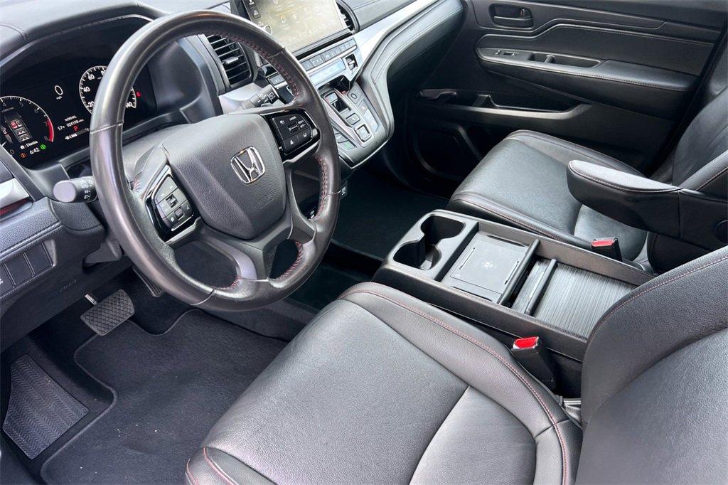 Used 2025 Honda Odyssey Sport-L image 12