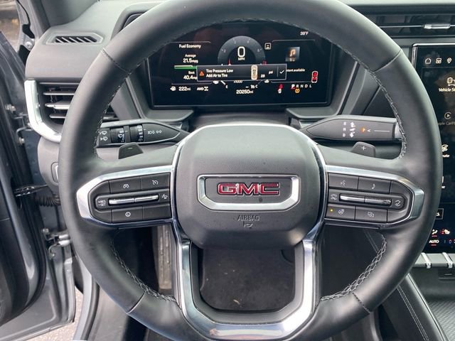 Used 2025 GMC Terrain Elevation w/ Elevation Premium Package image 10