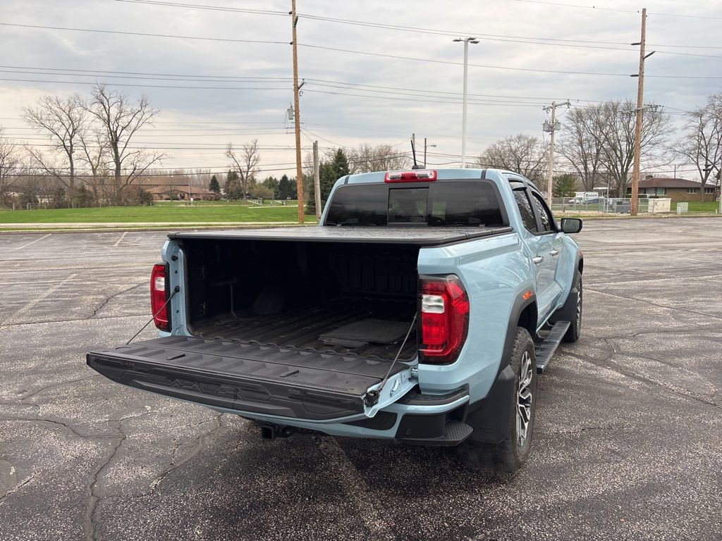 Used 2025 GMC Canyon Denali image 7