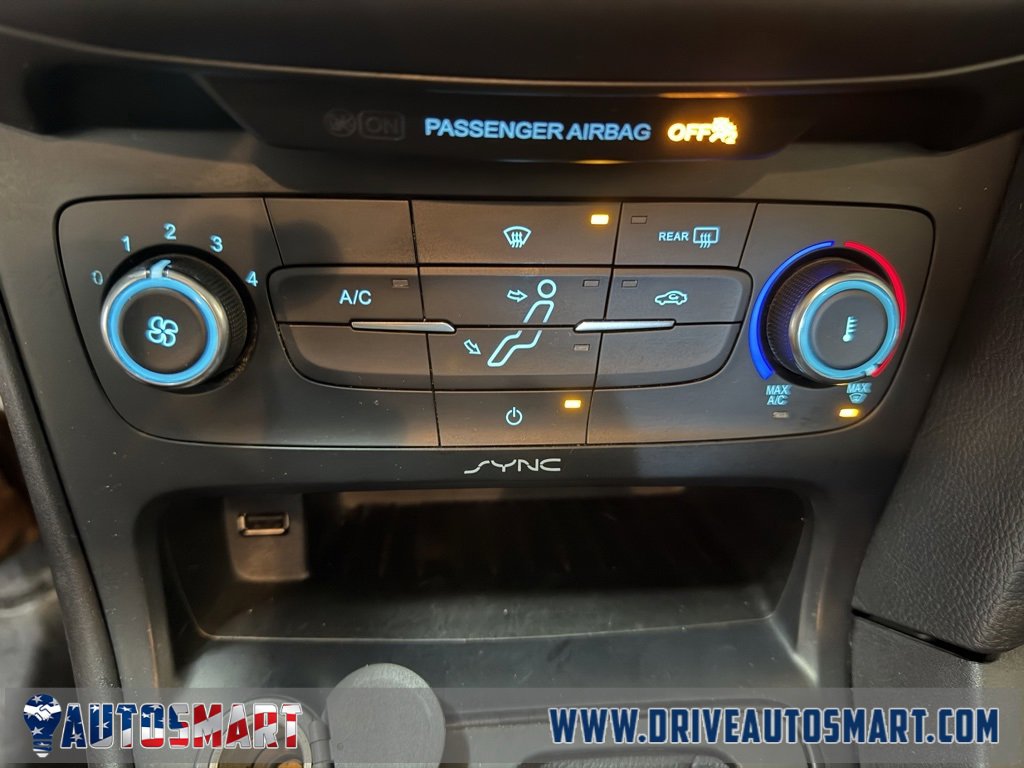 Used 2015 Ford Focus SE image 19