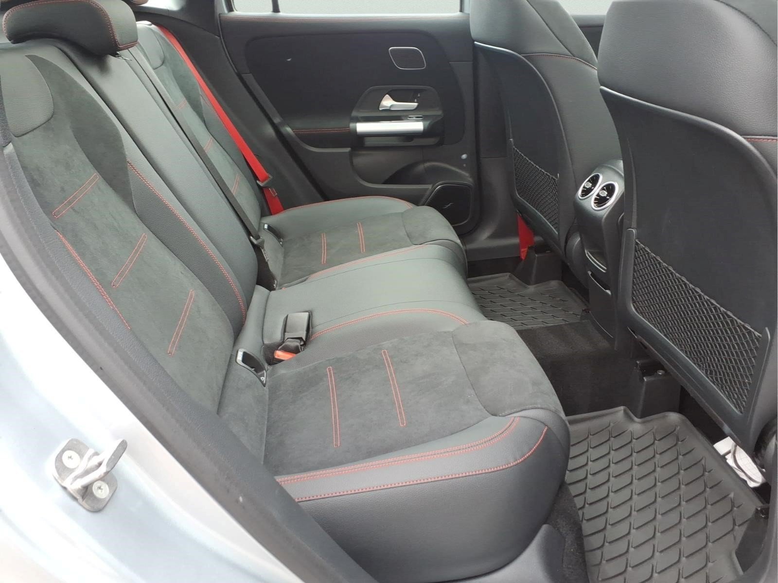 Certified 2024 Mercedes-Benz GLA 35 AMG 4MATIC image 30