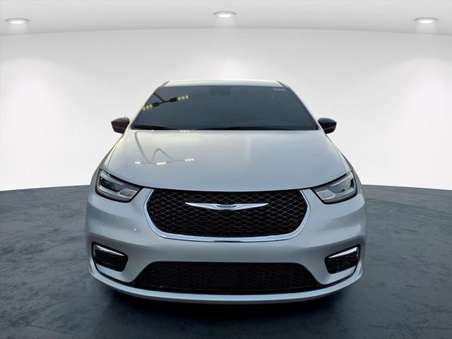 New 2026 Chrysler Pacifica Select FWD image 4