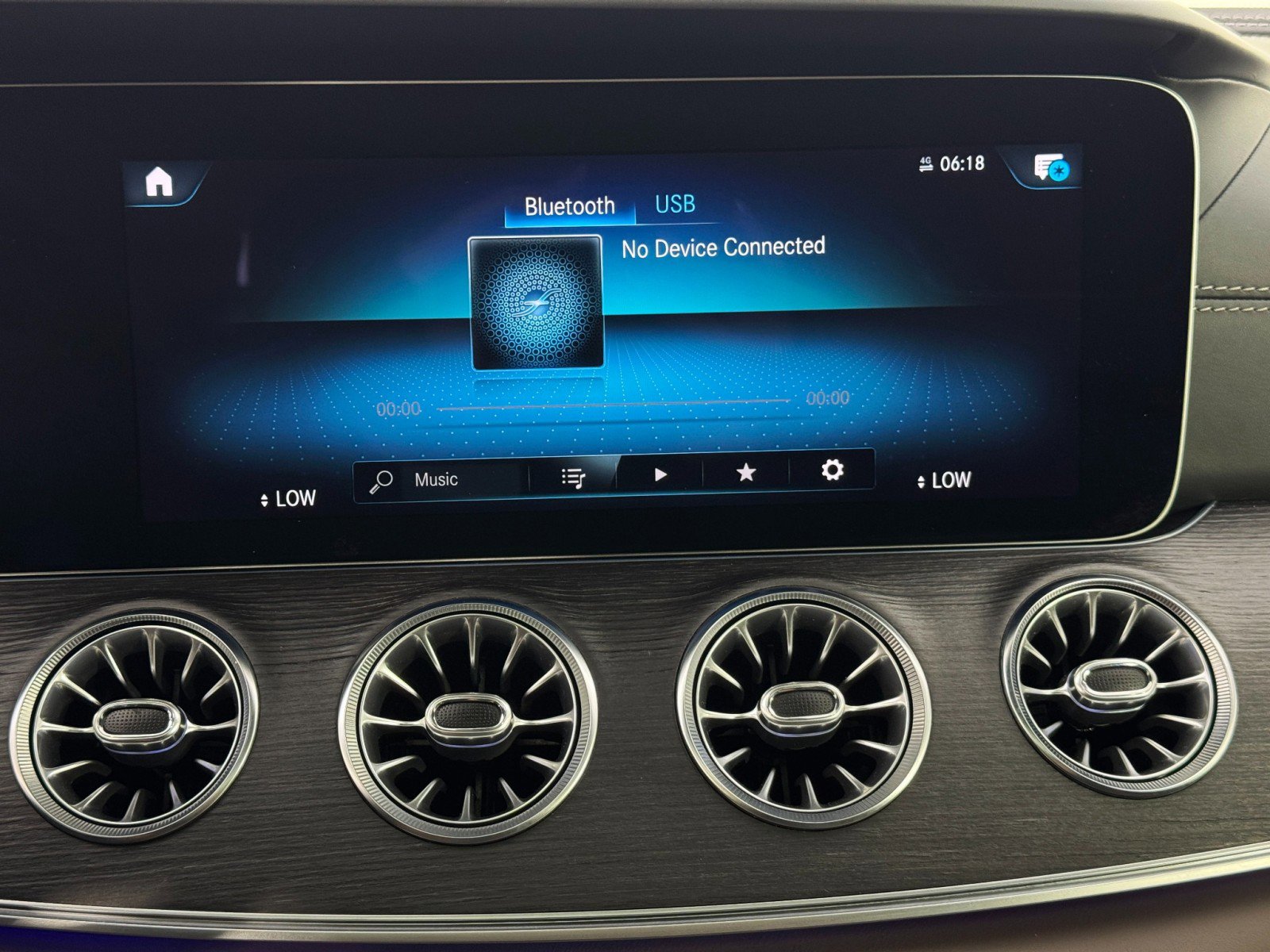 Used 2022 Mercedes-Benz AMG GT 43 image 29