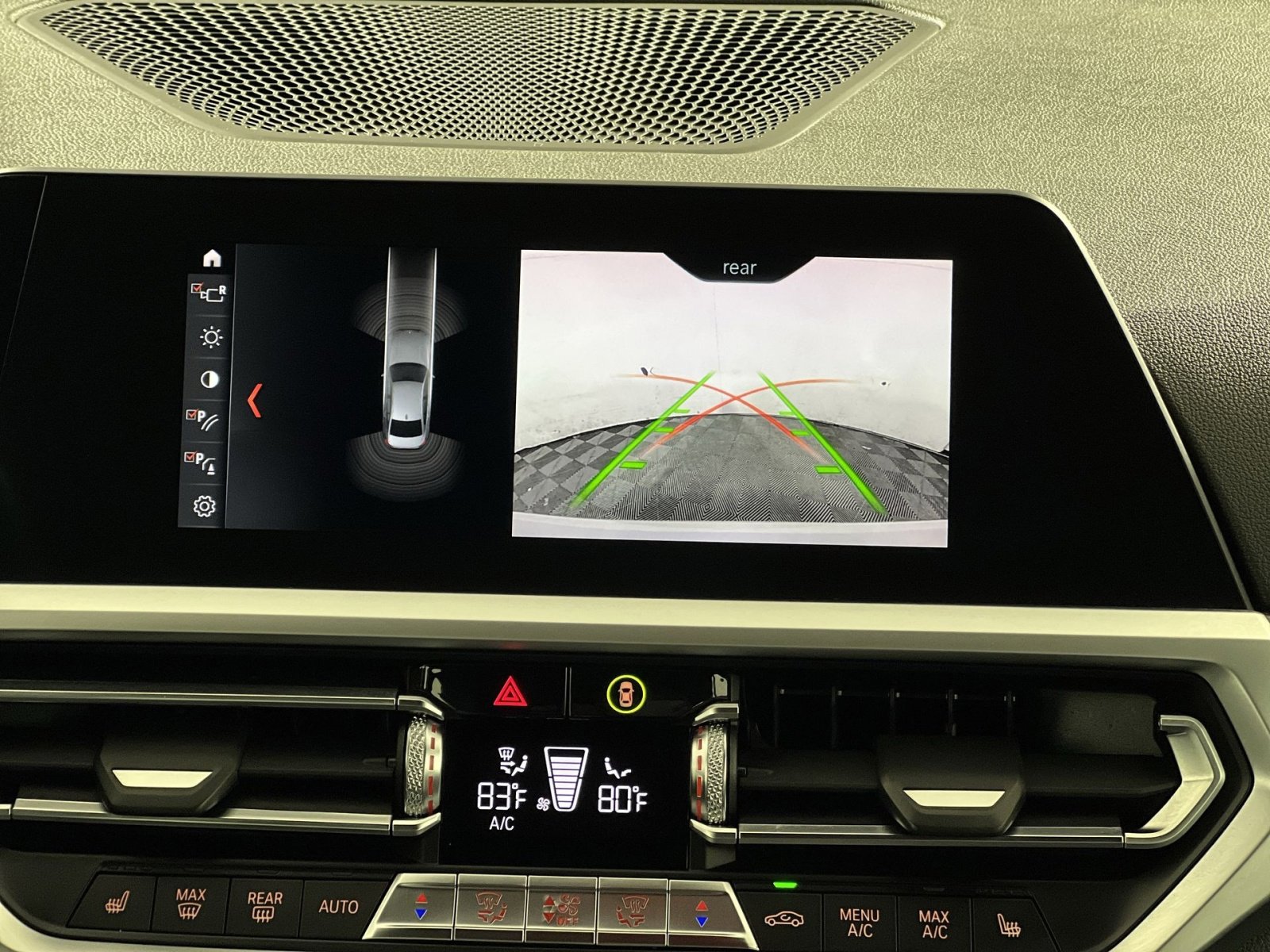 Used 2020 BMW 330i xDrive 330i xDrive w/ Driving Assistance Package image 19