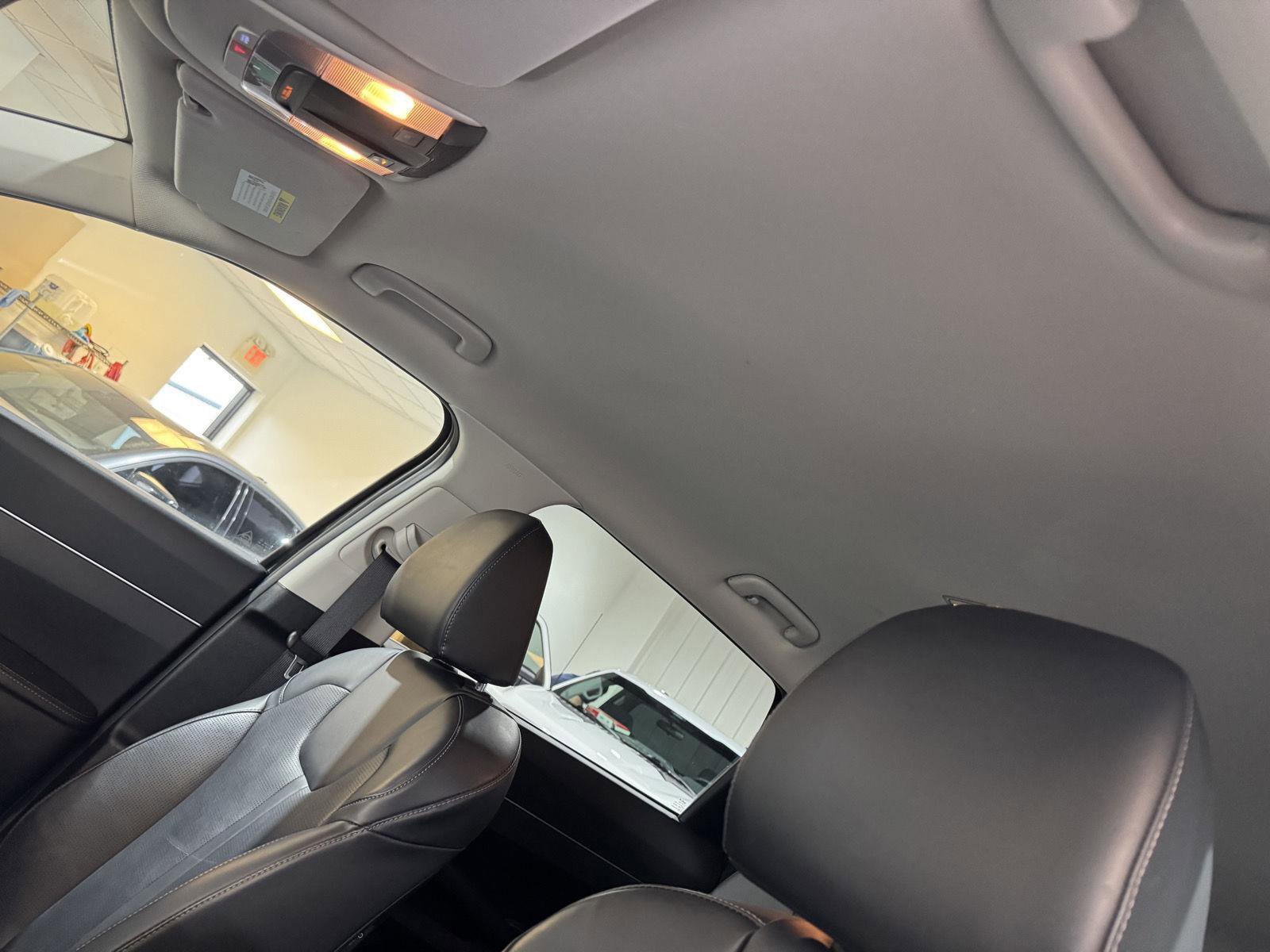 Used 2025 Kia Sorento S AWD/4WD image 28