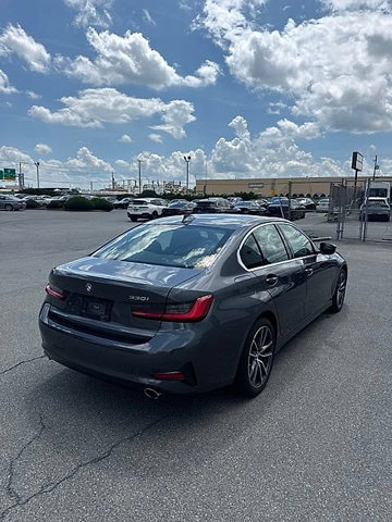 Used 2020 BMW 330i xDrive Sedan w/ Premium Package AWD/4WD image 9