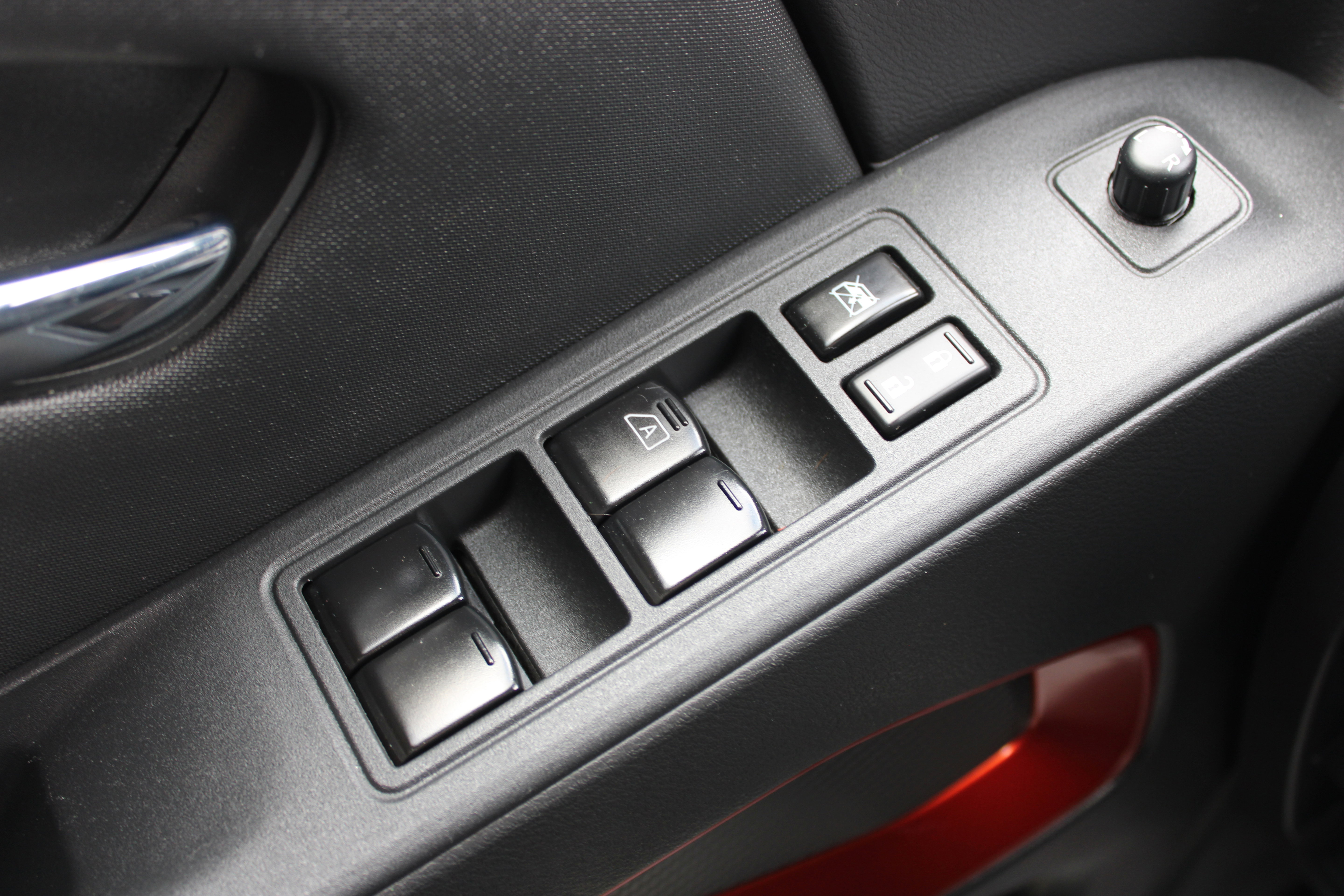 Certified 2022 Nissan Frontier PRO-4X w/ Off-Road Protection Package image 30