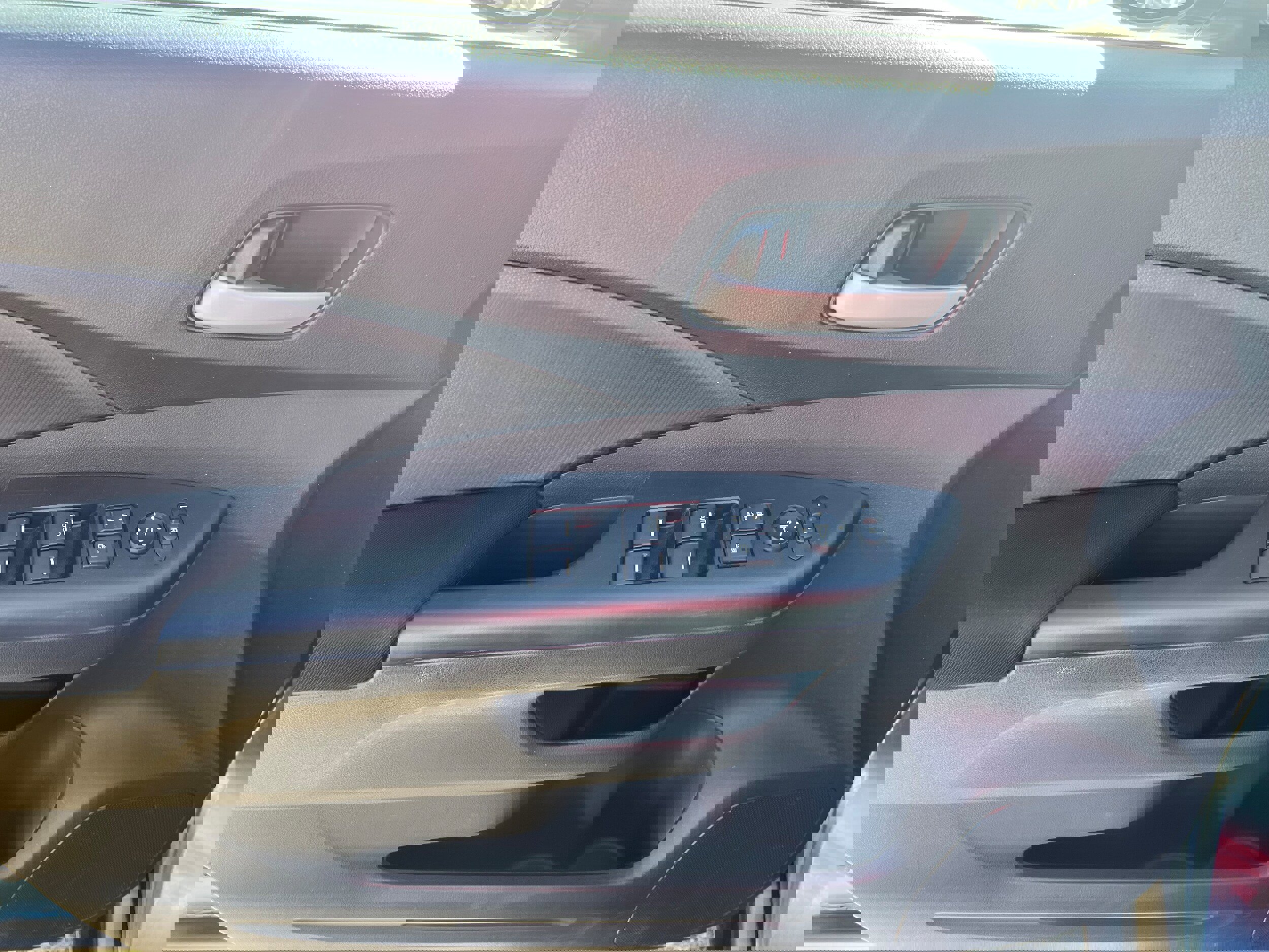 Used 2014 Honda CR-V LX image 11