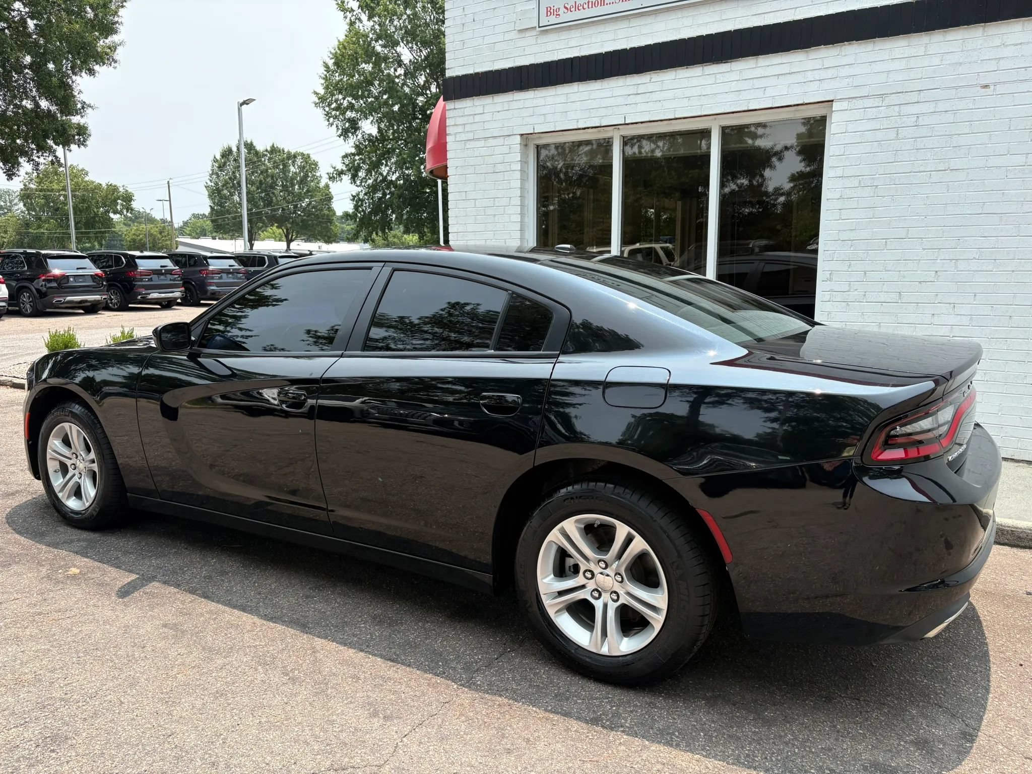 Used 2022 Dodge Charger SXT RWD image 7