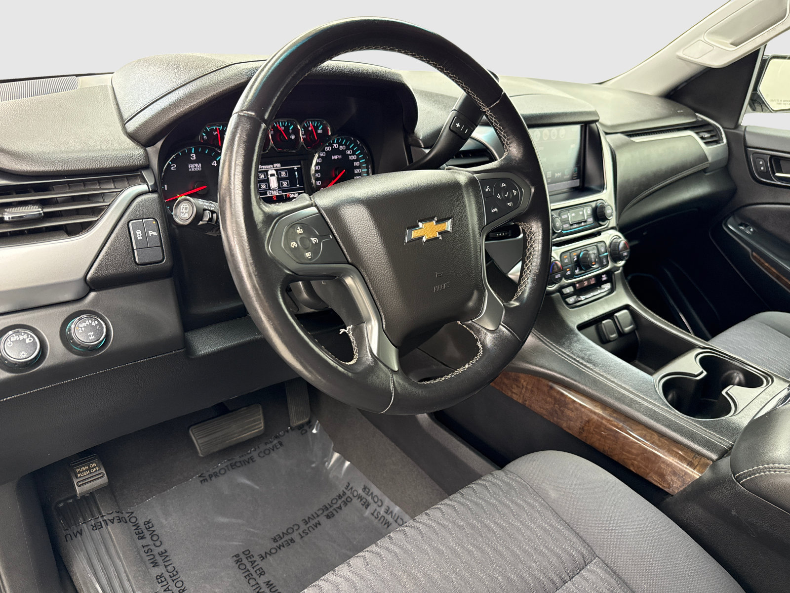 Used 2020 Chevrolet Tahoe LS w/ Skid Plate Package AWD/4WD image 18
