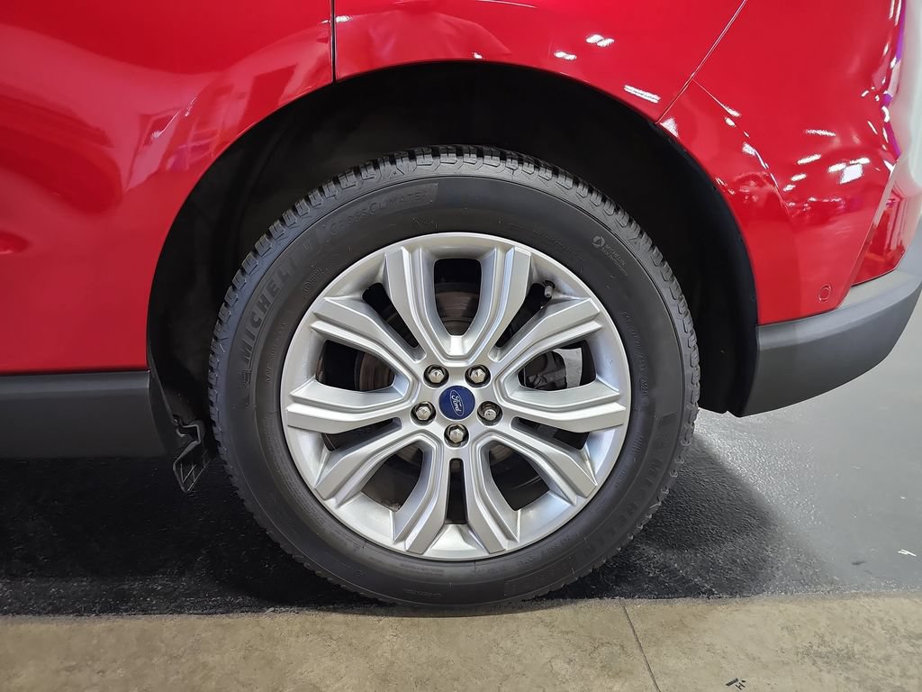 Used 2020 Ford Edge Titanium w/ Equipment Group 301A AWD/4WD image 35