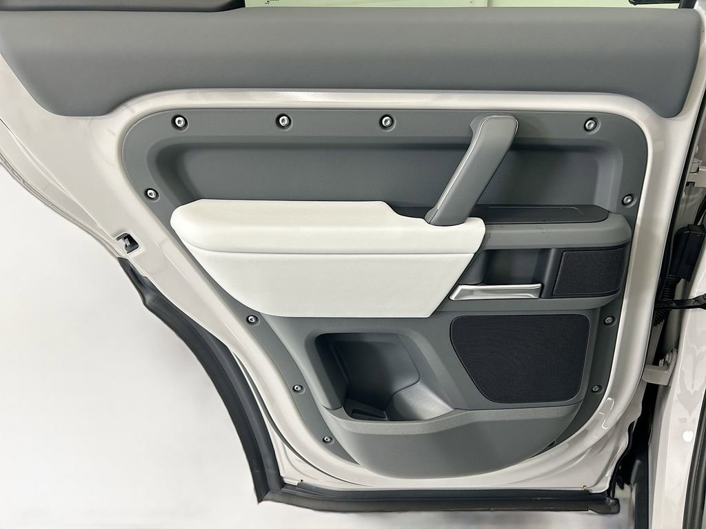 New 2026 Land Rover Defender 110 X-Dynamic SE AWD/4WD image 25