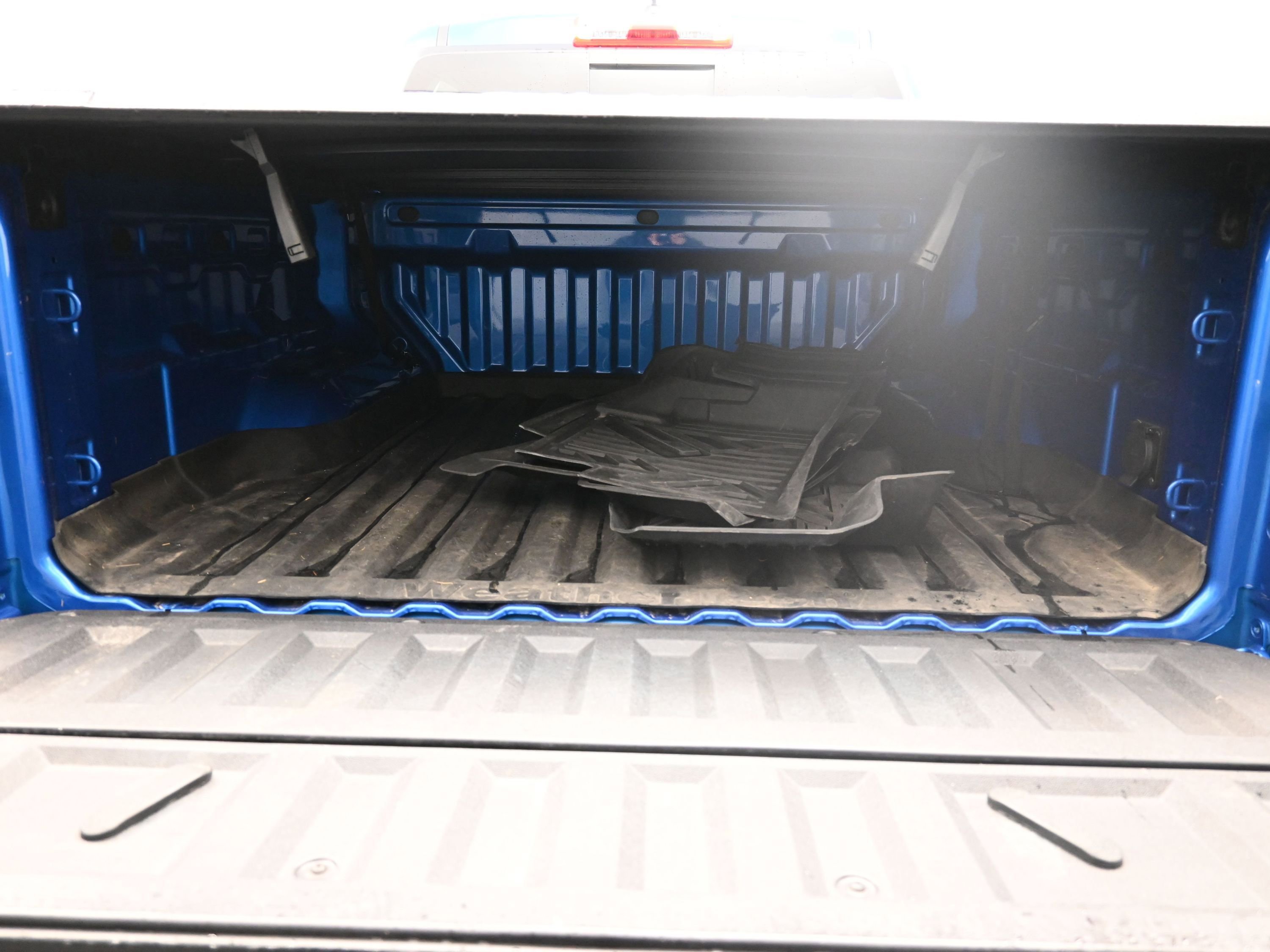 Used 2024 Chevrolet Colorado Z71 w/ Z71 Convenience Package 2 image 25