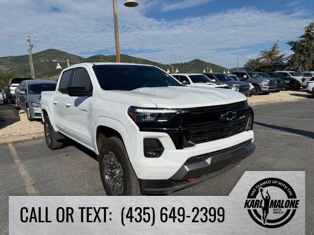 Used 2023 Chevrolet Colorado Z71 w/ Z71 Convenience Package 2 AWD/4WD image 2