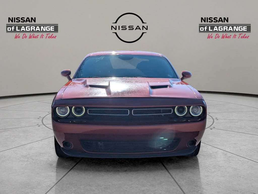 Used 2021 Dodge Challenger SXT RWD image 2