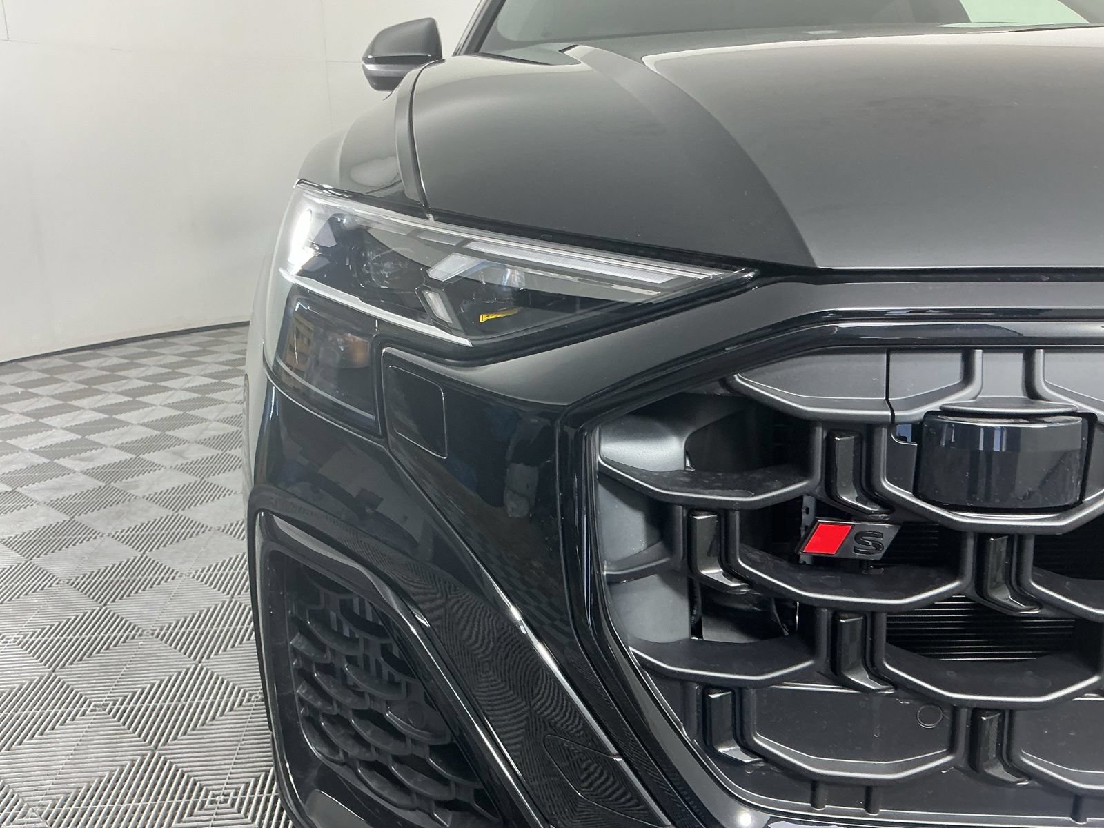 New 2026 Audi SQ8 Prestige AWD/4WD image 3