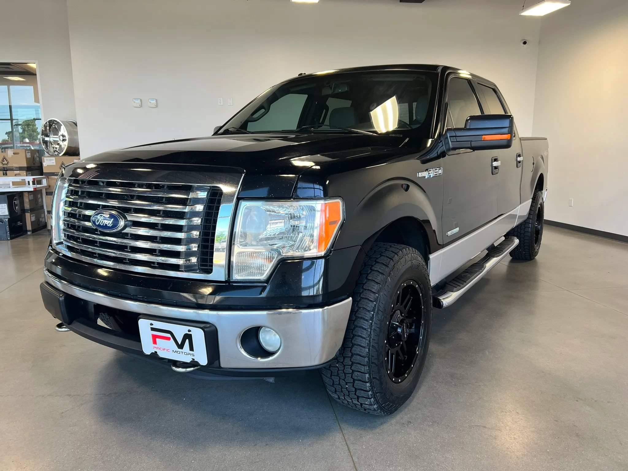 Used 2011 Ford F150 XLT w/ XLT Chrome Pkg AWD/4WD image 3