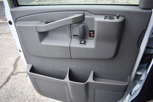 New 2026 Chevrolet Express 2500 w/ Driver Convenience Package image 28