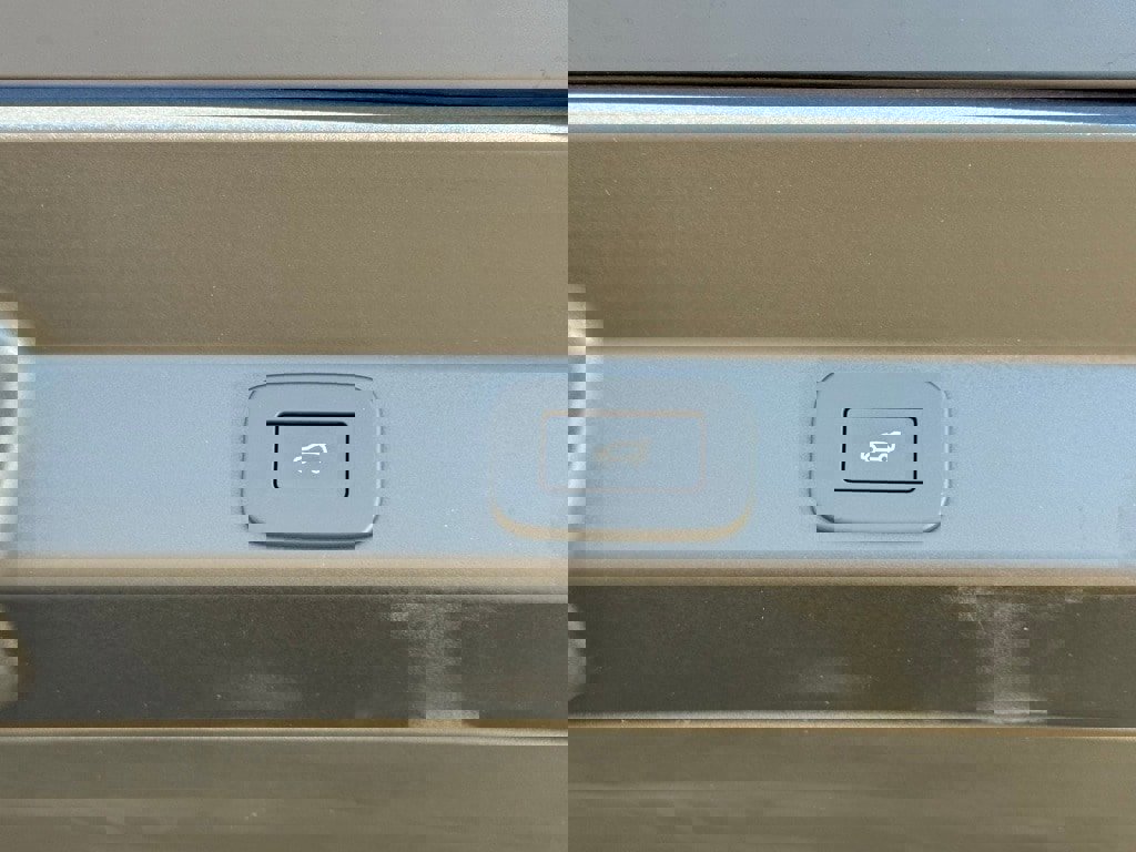 New 2026 Land Rover Range Rover Sport SE image 38