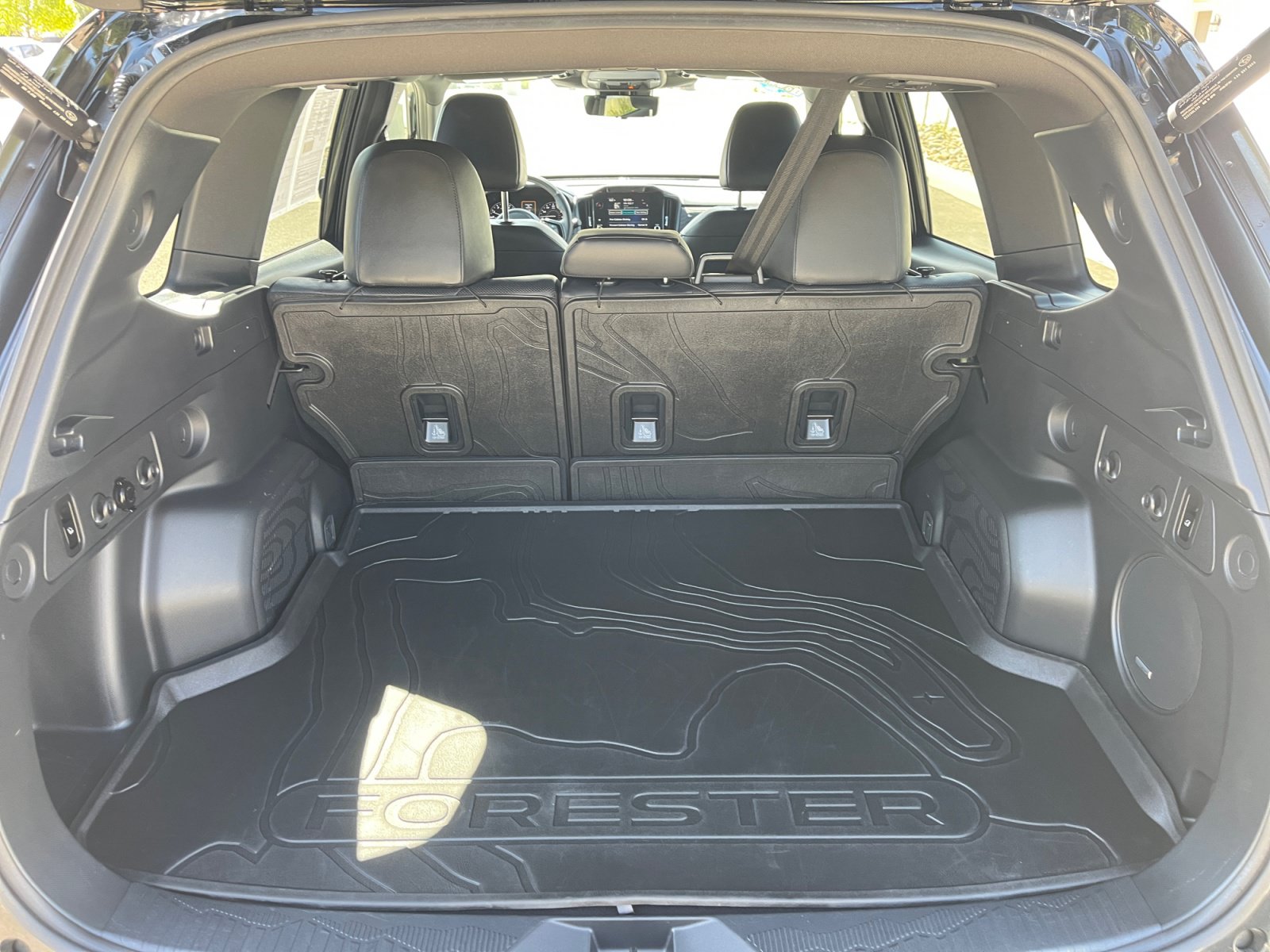 Certified 2025 Subaru Forester Touring AWD/4WD image 34
