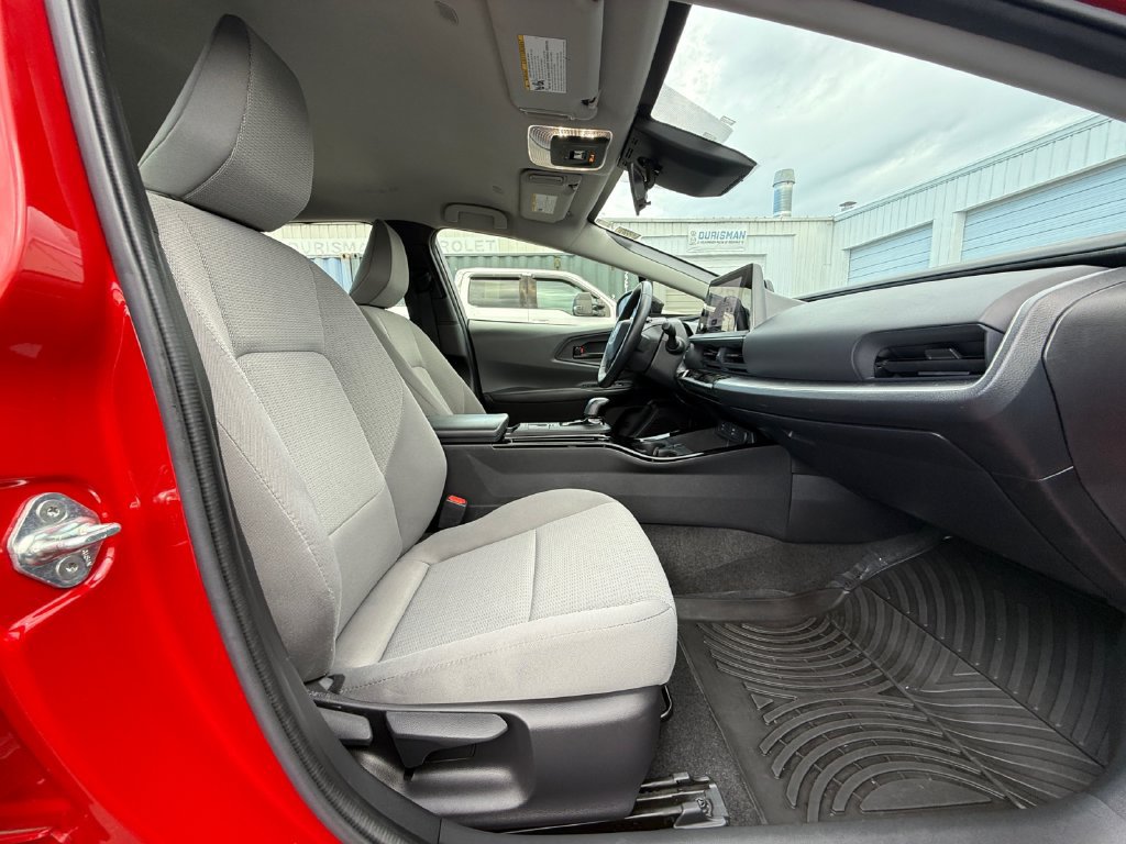 Used 2023 Toyota Prius LE FWD image 24