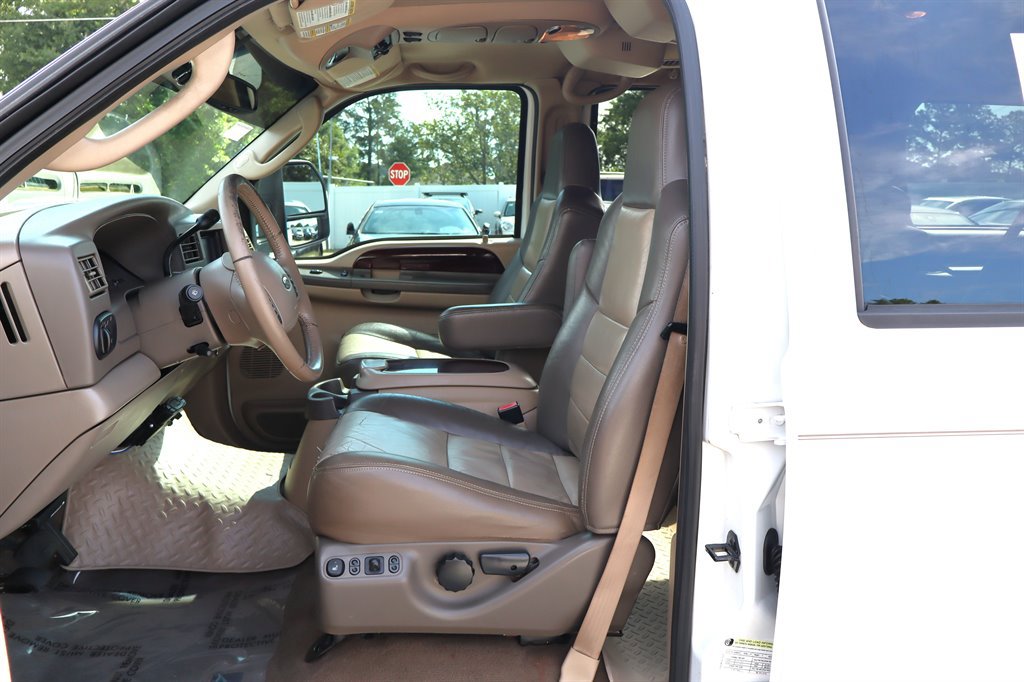 Used 2004 Ford Excursion Eddie Bauer AWD/4WD image 22