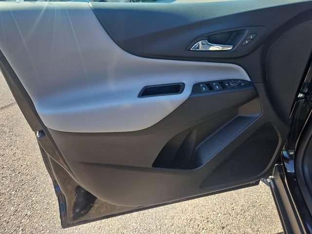 Used 2024 Chevrolet Equinox LS w/ LS Convenience Package FWD image 11