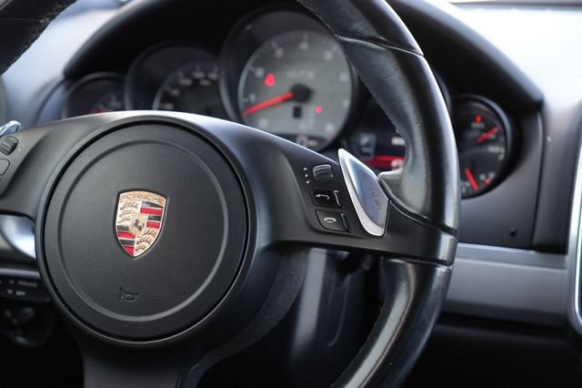 Used 2014 Porsche Cayenne GTS AWD/4WD image 23